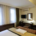 Tria Istanbul-special Category 4*