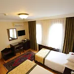 Tria Istanbul-special Category Hotell