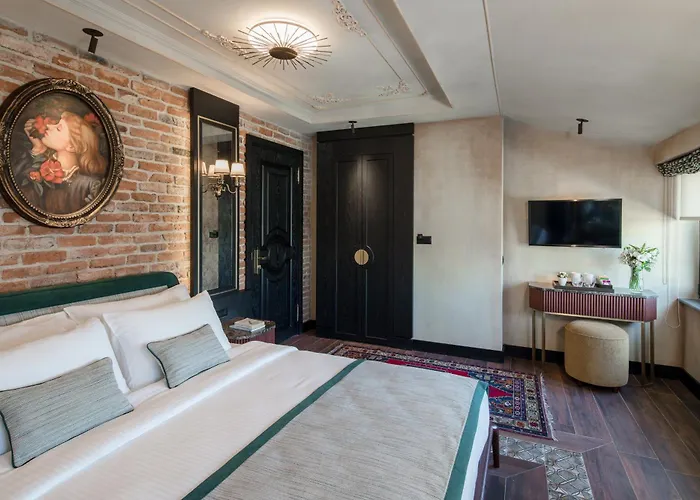 Tria Istanbul-special Category 4*