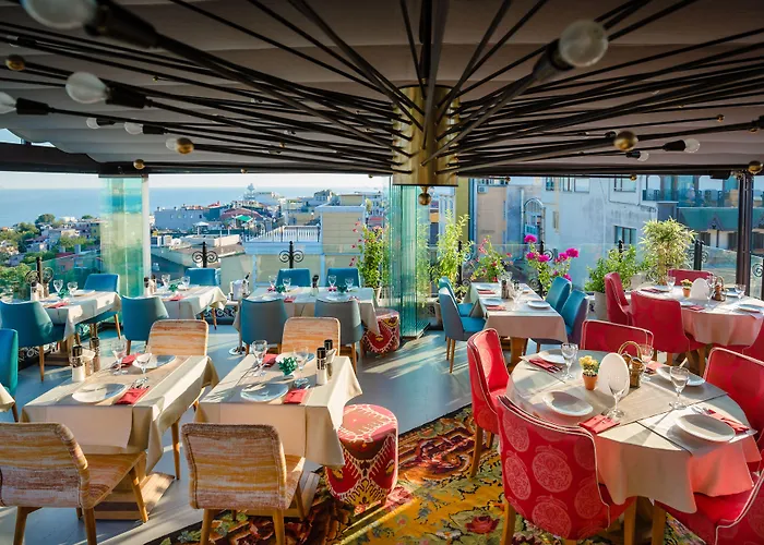 Отель Tria Istanbul-special Category 4*