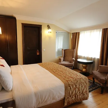 Tria Istanbul-special Category