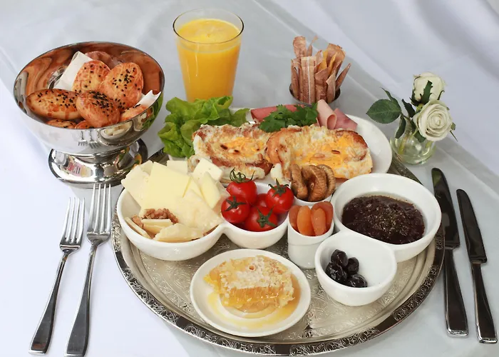 Tria Istanbul-special Category 4*