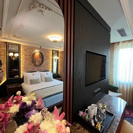 Tria Istanbul-special Category 4* Stambuł