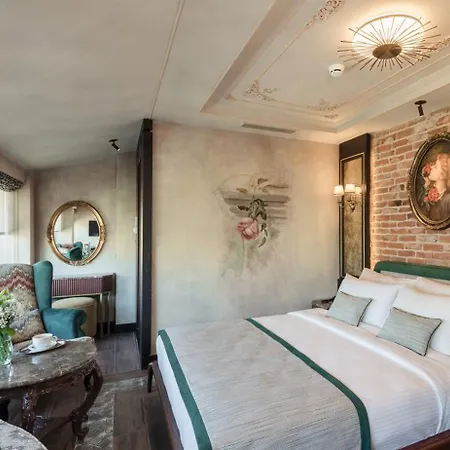 Tria Istanbul-special Category Istambul