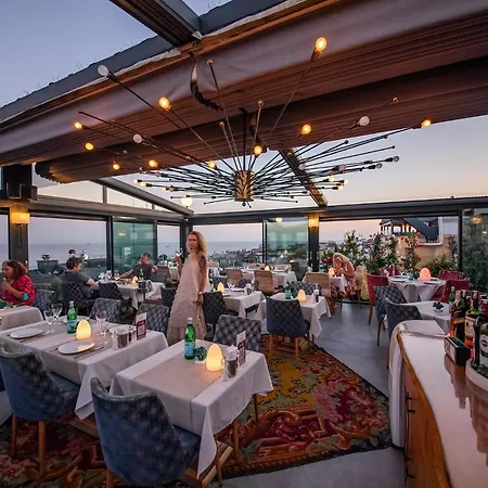 Tria Istanbul-special Category 4*